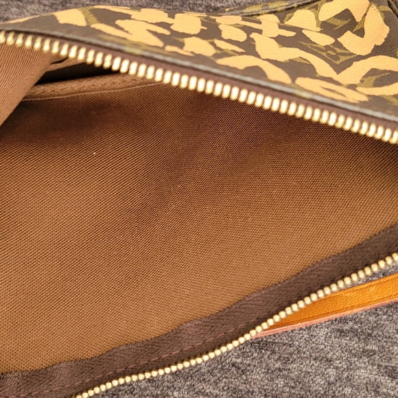 SOLD - Louis Vuitton x Stephen Sprouse Graffiti Pochette - Picture 5 of 7